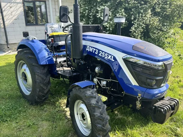 Трактор ДМТЗ 255 XL